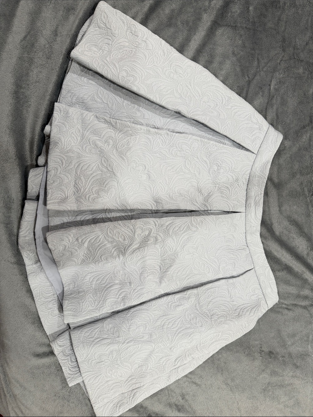 Tildon White Floral-Textured Circle Skirt